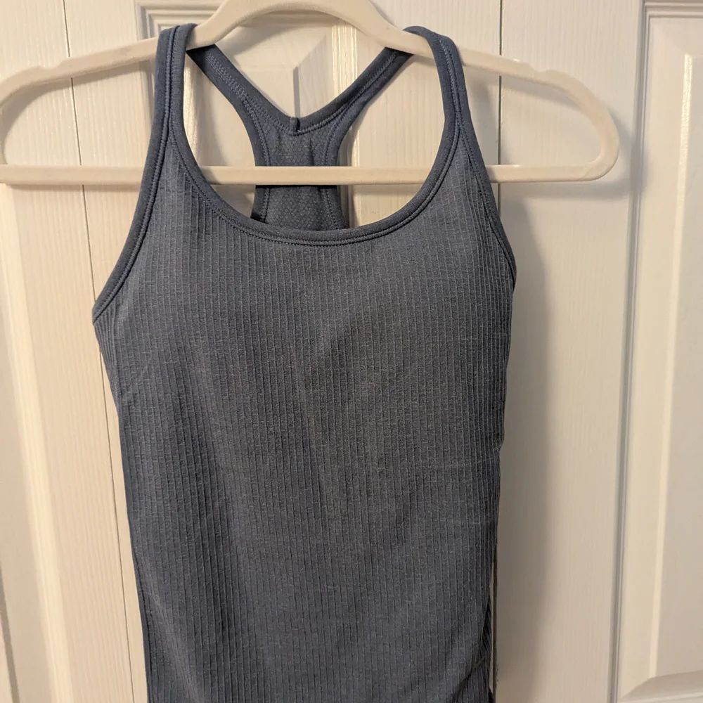 Blue Ribbed Tank Top - Picture 3 of 4
